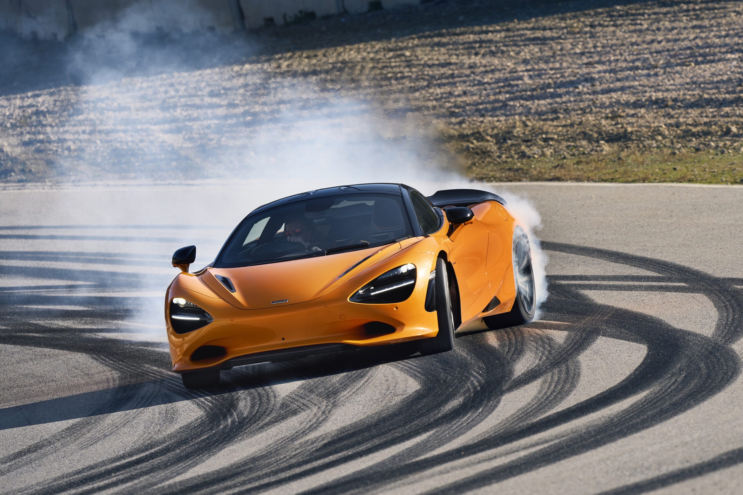 El reemplazo del McLaren 720S se llama 750S
