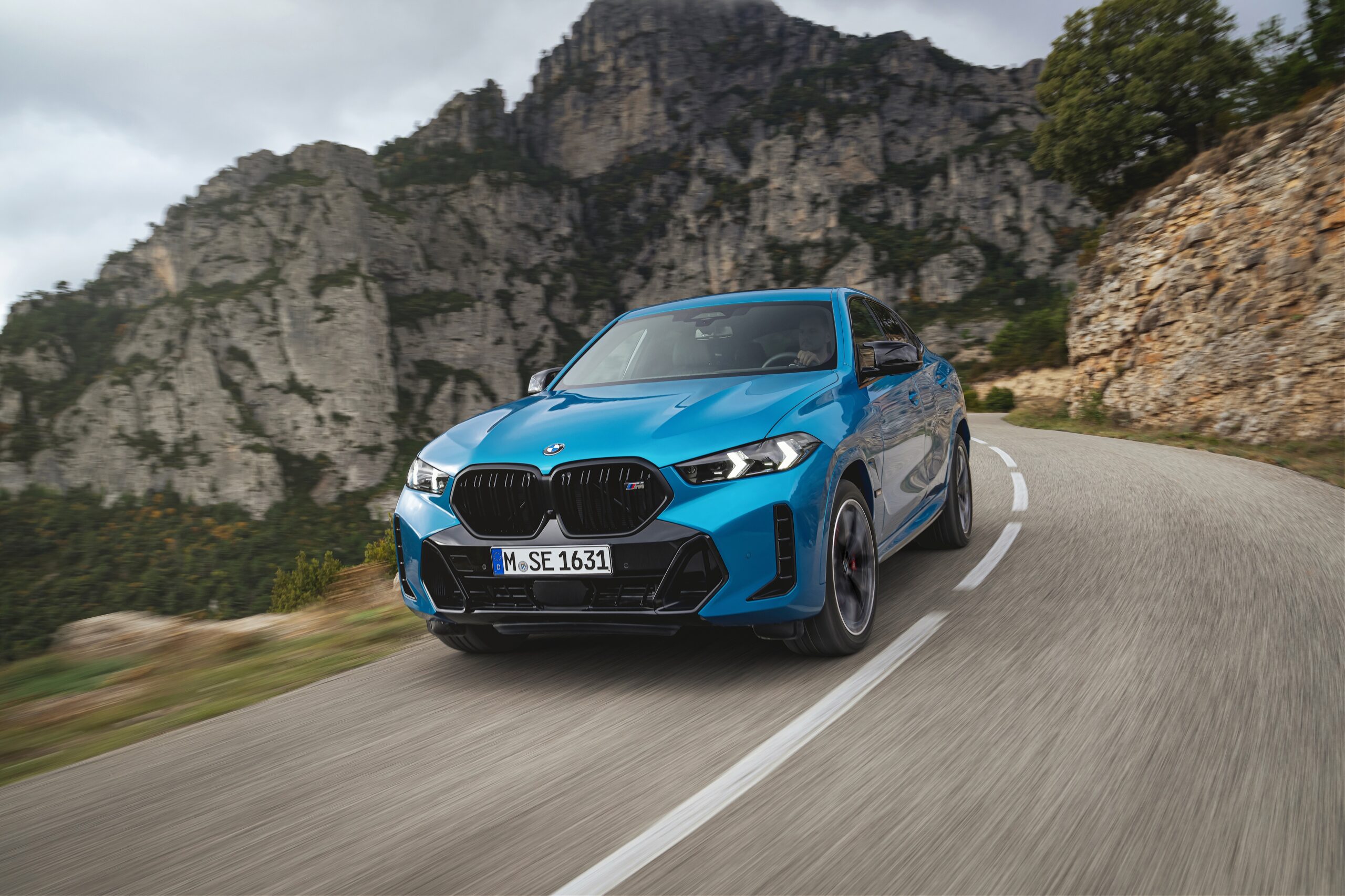 Precios y otros detalles de la última actualización de los SUV de alto rendimiento BMW X5 y X6